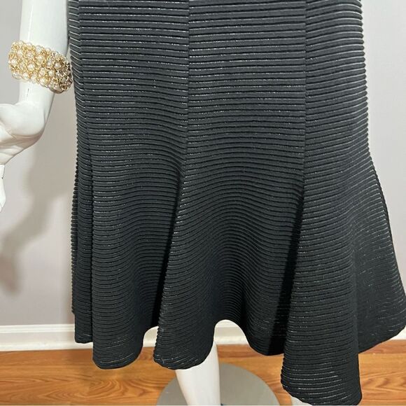Akris Punto Black Flared Hem Ribbed Knit‎ Short Sleeve Black Dress - 8 - Picture 8 of 16